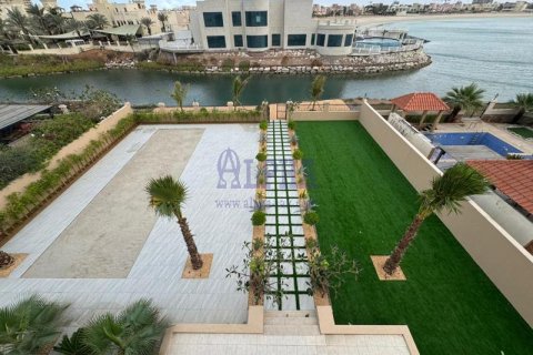 Villa zum Verkauf in Al Hamra Village, Ras Al Khaimah, VAE 5 Schlafzimmer, 464.5 m2 Nr. 709448 - Foto 3