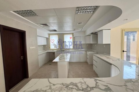Villa zum Verkauf in Al Hamra Village, Ras Al Khaimah, VAE 5 Schlafzimmer, 464.5 m2 Nr. 709448 - Foto 8