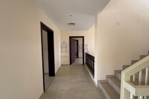 Villa zum Verkauf in Al Hamra Village, Ras Al Khaimah, VAE 5 Schlafzimmer, 464.5 m2 Nr. 709448 - Foto 9