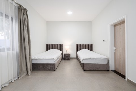 Vilë në Umm Suqeim, Dubai, Emiratet e Bashkuara Arabe 4 dhoma gjumi, 390.19 m2. № 750916 - Foto 10