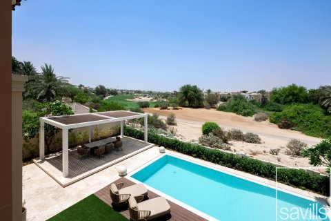 ویلا در Dubai Sports City، Dubai ، امارات متحده عربی 5 خوابه ، 640.47 متر مربع.  شماره 747328
