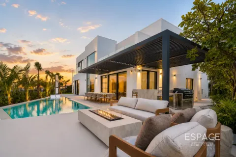 Villa a Jumeirah Islands, Dubai, EAU 5 camere da letto, 632 mq. № 737855