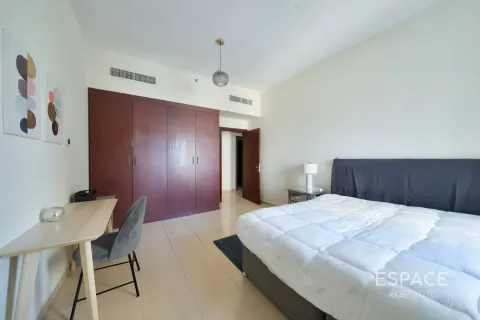 Appartement te koop in Jumeirah Beach Residence, Dubai, VAE 2 slaapkamers, 131 vr.m., nr 737860 - foto 15