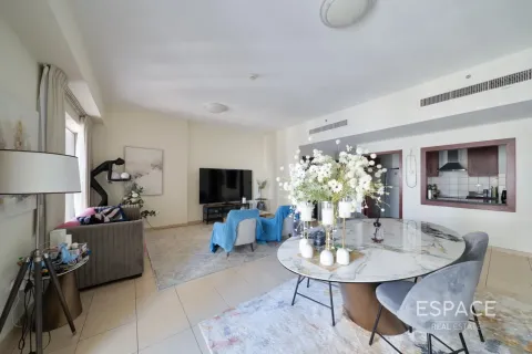 Appartement te koop in Jumeirah Beach Residence, Dubai, VAE 2 slaapkamers, 131 vr.m., nr 737860 - foto 3