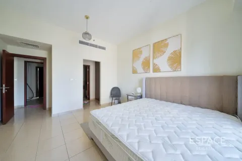 Appartement te koop in Jumeirah Beach Residence, Dubai, VAE 2 slaapkamers, 131 vr.m., nr 737860 - foto 10