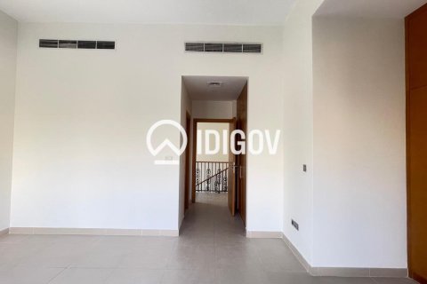 Dubai, UAE의 임대용 빌라 침실 4개, 468.51제곱미터 번호 735807 - 사진 16