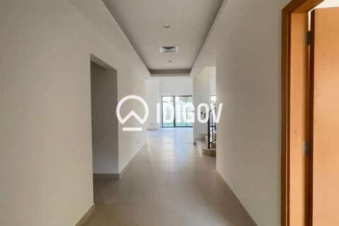 Dubai, UAE의 임대용 빌라 침실 4개, 468.51제곱미터 번호 735807 - 사진 11