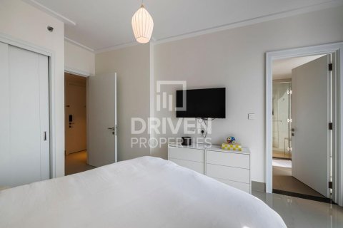 Huoneisto Downtown Dubai (Downtown Burj Dubai), Arabiemiraatit 2 makuuhuonetta, 155.52 m2 № 761692 - kuva 9