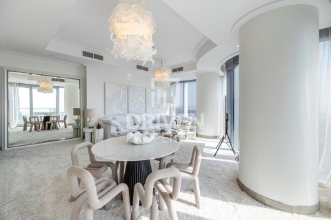 Huoneisto Downtown Dubai (Downtown Burj Dubai), Arabiemiraatit 2 makuuhuonetta, 155.52 m2 № 761692 - kuva 1