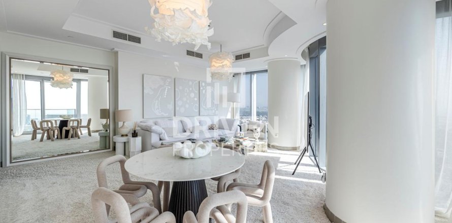 Huoneisto Downtown Dubai (Downtown Burj Dubai), Arabiemiraatit 2 makuuhuonetta, 155.52 m2 № 761692