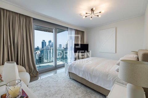 Huoneisto Downtown Dubai (Downtown Burj Dubai), Arabiemiraatit 2 makuuhuonetta, 155.52 m2 № 761692 - kuva 7