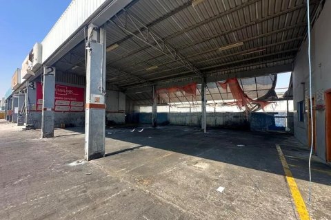 Magazinë në Al Quoz, Dubai, Emiratet e Bashkuara Arabe 3414 m2. № 709297 - Foto 10