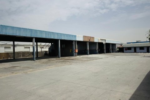 Magazinë në Al Quoz, Dubai, Emiratet e Bashkuara Arabe 3414 m2. № 709297 - Foto 8