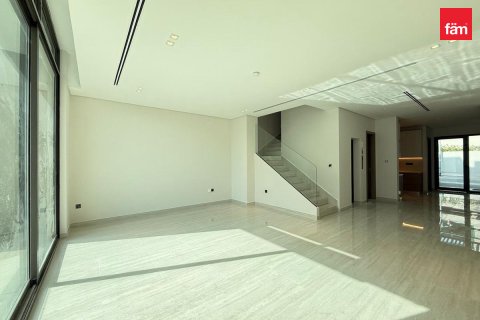 خانه شهری در Dubai ، امارات متحده عربی 4 خوابه ، 156 متر مربع.  شماره 732840