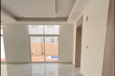 Müüa villa asukohaga Abu Dhabi, AÜE: 6 magamistoaga, 652 m² Nr 717173 - pilt 3