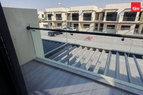 Rijtjeshuis te huur in Dubai, VAE 4 slaapkamers, 180 vr.m., nr 760315 - foto 12