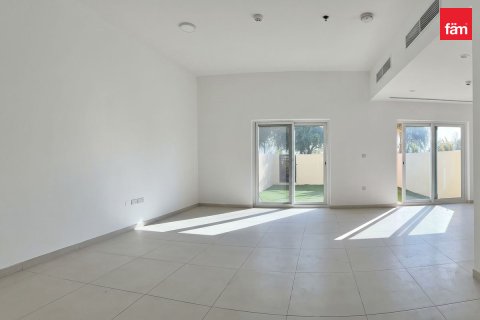 Maison de ville à louer à Dubai, EAU 2 chambres, 160.1 m2 № 760317 - photo 2