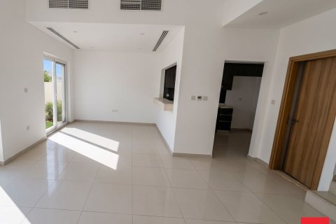 Városi lakóépület itt: Dubai, EAE, 2 hálószoba, 160.1 m², azonosító: 760317