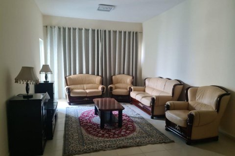 Leilighet i Al Sawan, Ajman, Emiratene 2 soverom, 155 kvm nr. 681521