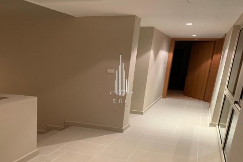 Radový dom v Al Raha Gardens, Abu Dhabi, SAE 4 spálne, 301.3 m2 č. 513957 - Fotografia 11