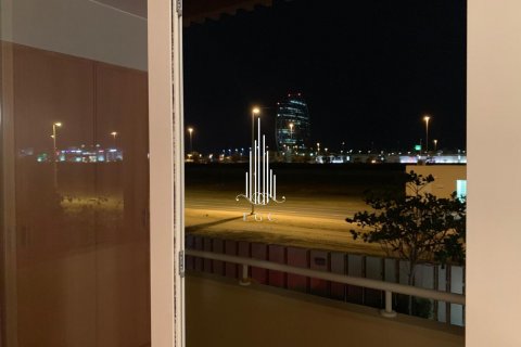 Radový dom v Al Raha Gardens, Abu Dhabi, SAE 4 spálne, 301.3 m2 č. 513957 - Fotografia 12