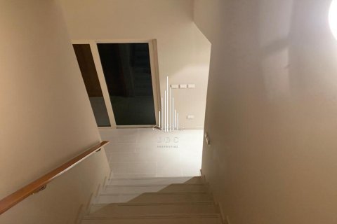 Radový dom v Al Raha Gardens, Abu Dhabi, SAE 4 spálne, 301.3 m2 č. 513957 - Fotografia 10