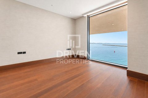 Apartament në Palm Jumeirah, Dubai, Emiratet e Bashkuara Arabe 4 dhoma gjumi, 598.76 m2. № 762629 - Foto 9