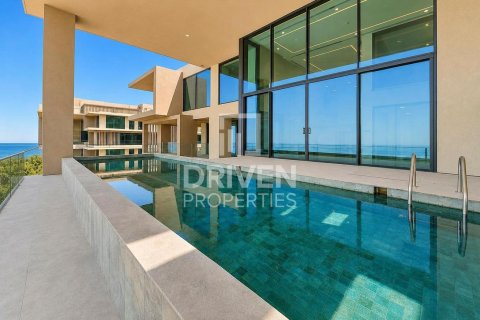 Apartament në Palm Jumeirah, Dubai, Emiratet e Bashkuara Arabe 4 dhoma gjumi, 598.76 m2. № 762629 - Foto 15