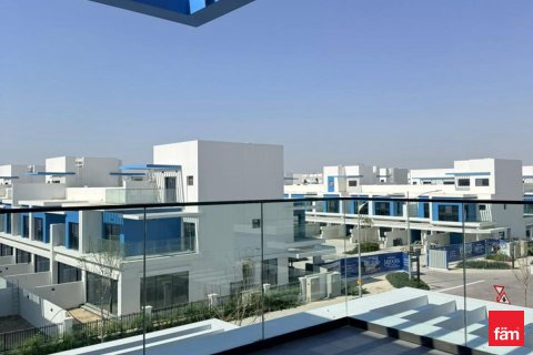 Dubai, BAE’de kiralık sıra ev 5 yatak odası, 215.1 m&sup2; No 709948 - fotoğraf 12