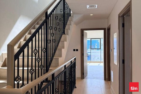 Dubai, BAE’de kiralık sıra ev 5 yatak odası, 215.1 m&sup2; No 709948 - fotoğraf 9