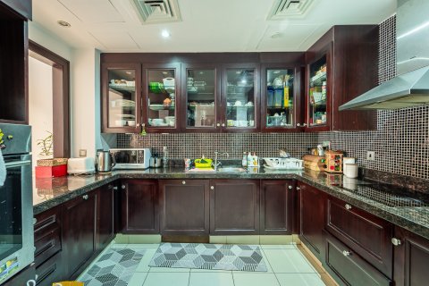 Appartamento in vendita a Downtown Dubai (Downtown Burj Dubai), Dubai, EAU 2 camere da letto, 119 mq. № 739648 - foto 10