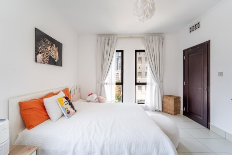 Appartamento in vendita a Downtown Dubai (Downtown Burj Dubai), Dubai, EAU 2 camere da letto, 119 mq. № 739648 - foto 12