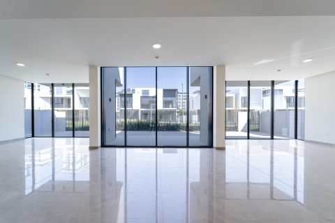 Villa en venta en Dubai, EAU 5 dormitorios, 921 m2 № 739682 - foto 2