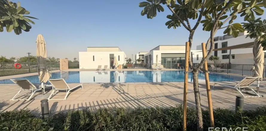 Вилла Dubai South (Dubai World Central), Дубай, БАӘ-да 3 жатын бөлмелер, 278 м² № 737982