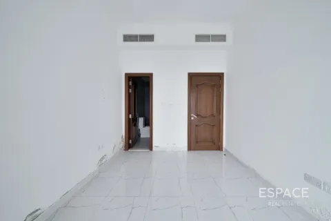 Kaupunkipientalo Al Furjan, Dubai, Arabiemiraatit 3 makuuhuonetta, 265 m2 № 737981 - kuva 14