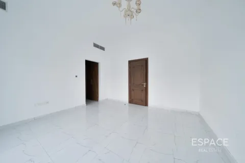Kaupunkipientalo Al Furjan, Dubai, Arabiemiraatit 3 makuuhuonetta, 265 m2 № 737981 - kuva 9