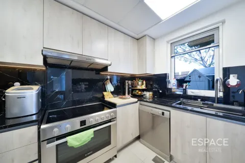 Willa na sprzedaż w Arabian Ranches, Dubai, ZEA 3 sypialnie, 214 mkw., nr 737983 - zdjęcie 5