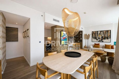 Apartment in Downtown Dubai (Downtown Burj Dubai), Dubai, UAE 2 bedrooms, 153.29 sq.m. № 761743 - photo 2