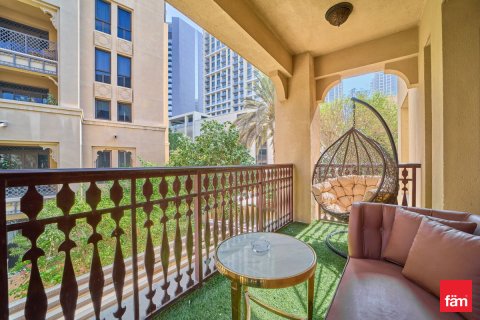 Lägenhet uthyres i Old Town, Dubai, UAE 2 sovrum, 129.5 kvm Nr. 648008 - fotografi 6