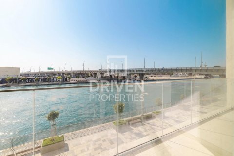 آپارتمان در Al Wasl، Dubai ، امارات متحده عربی 2 خوابه ، 123.56 متر مربع.  شماره 756176