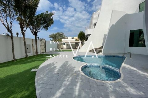 Villa em Jumeirah, Dubai, EAU 6 quartos, 958.45 m2 № 637636
