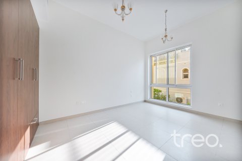 Villa en alquiler en The Villa, Dubai, EAU 6 dormitorios, 387.96 m2 № 761382 - foto 15