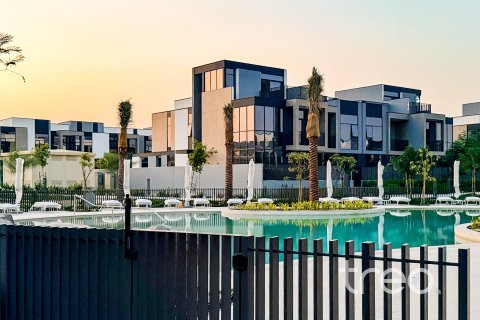 Rumah bandar di Mudon, Dubai, UAE 4 bilik tidur, 279.17 meter persegi № 761403