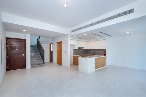 Townhouse in Dubai Land, Dubai, UAE 3 bedrooms, 161 sq.m. № 722207