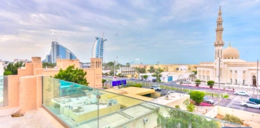 阿联酋 Dubai Umm Suqeim 别墅  7 卧, 892 平方米 , 编号 704708