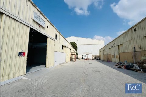 Depozit în Al Quoz, Dubai, EAU 766 mp.  №704712