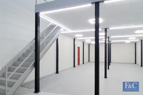 Noliktava Al Quoz, Dubaijā, AAE 766 m2 Nr. 704712 - attēls 4