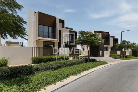 ویلا در Dubai Hills Estate، Dubai ، امارات متحده عربی 5 خوابه ، 731.43 متر مربع.  شماره 768365