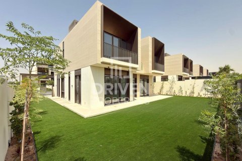 ویلا در Dubai Hills Estate، Dubai ، امارات متحده عربی 5 خوابه ، 659.98 متر مربع.  شماره 768364