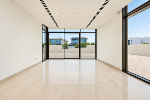 Villa à vendre à  Abu Dhabi, EAU 5 chambres, 1161.01 m2 № 748296 - photo 2